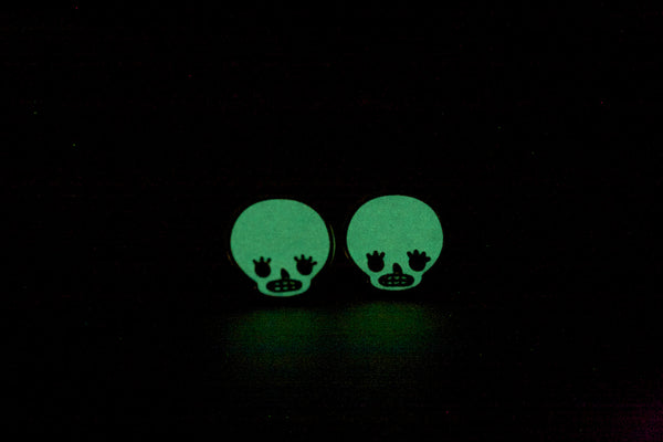 glow in the dark skull earrings