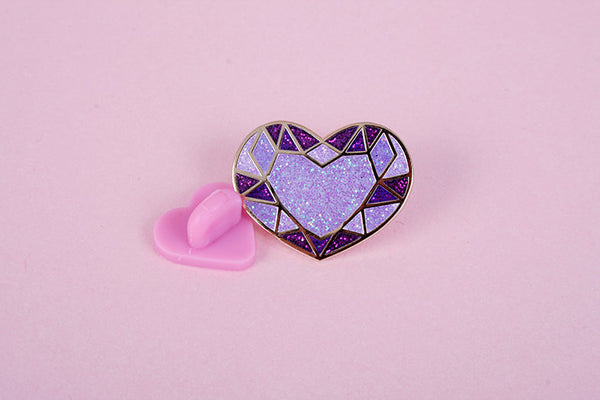 Cristal heart pin